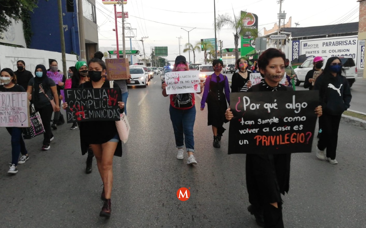 Colectivo de Tampico protesta y exige alto a la violencia contra la mujer. (Jaime Maya)