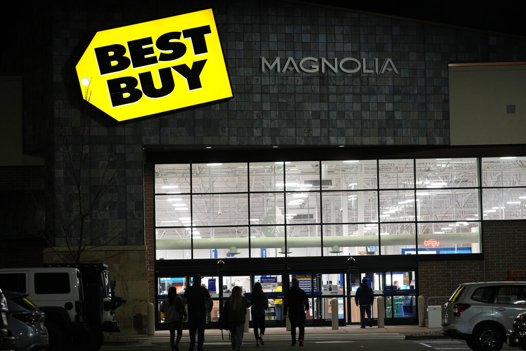 El saqueo a dos tiendas de Black Friday ocurrieron durante la noche de Black Friday. (AP)