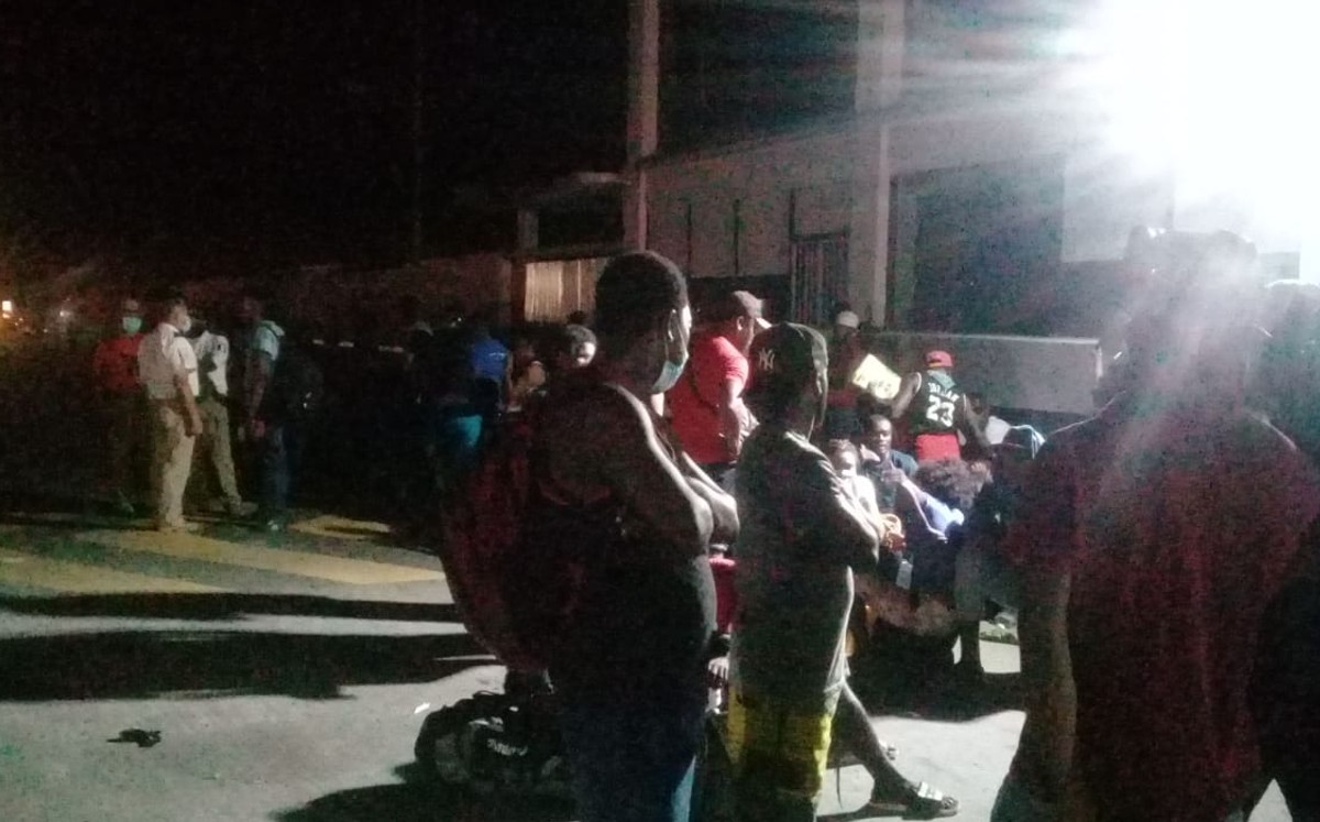 . Al lugar llegaron unos 50 elementos antimotines de la Guardia Nacional para controlar la situación y poner orden. | Julio Navarro