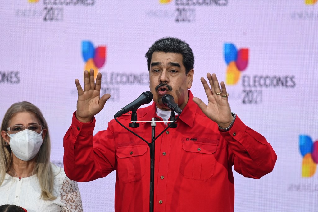 Nicolás Maduro, presidente de Venezuela, durante los comicios locales del 21 de noviembre. (AFP)