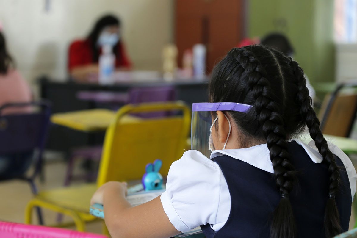 En lo que va del ciclo escolar La Laguna de Durango suma 75 casos de covid y dos defunciones | Mauricio Román
