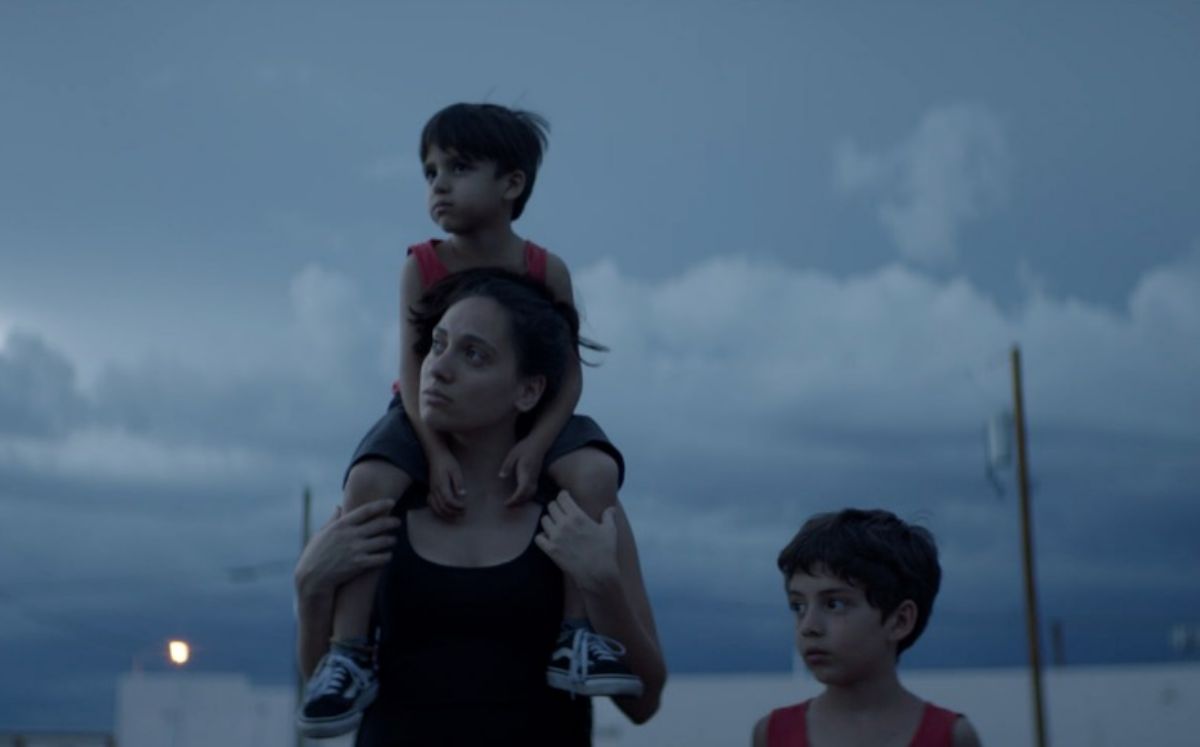 La cinta es un drama migratorio que cuenta la historia de Max y León, quienes van a EU con la promesa de su madre de ir a Disneylandia. Especial