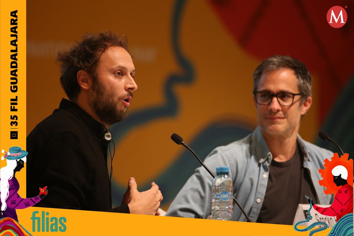 Srećko Horvat presentó junto a Gael García en la FIL su libro Después del Apocalipsis. (Fernando Carranza)