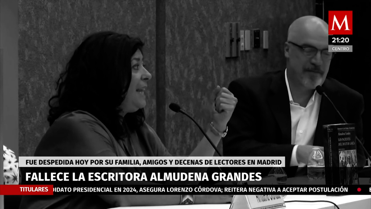 Almudena Grandes. Harán homenaje a la escritora en la FIL Guadalajara