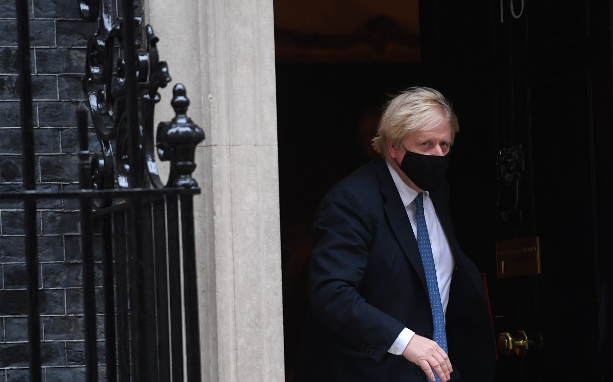 Boris Johnson tildó estas nuevas reglas de "proporcionadas y responsables". | EFE