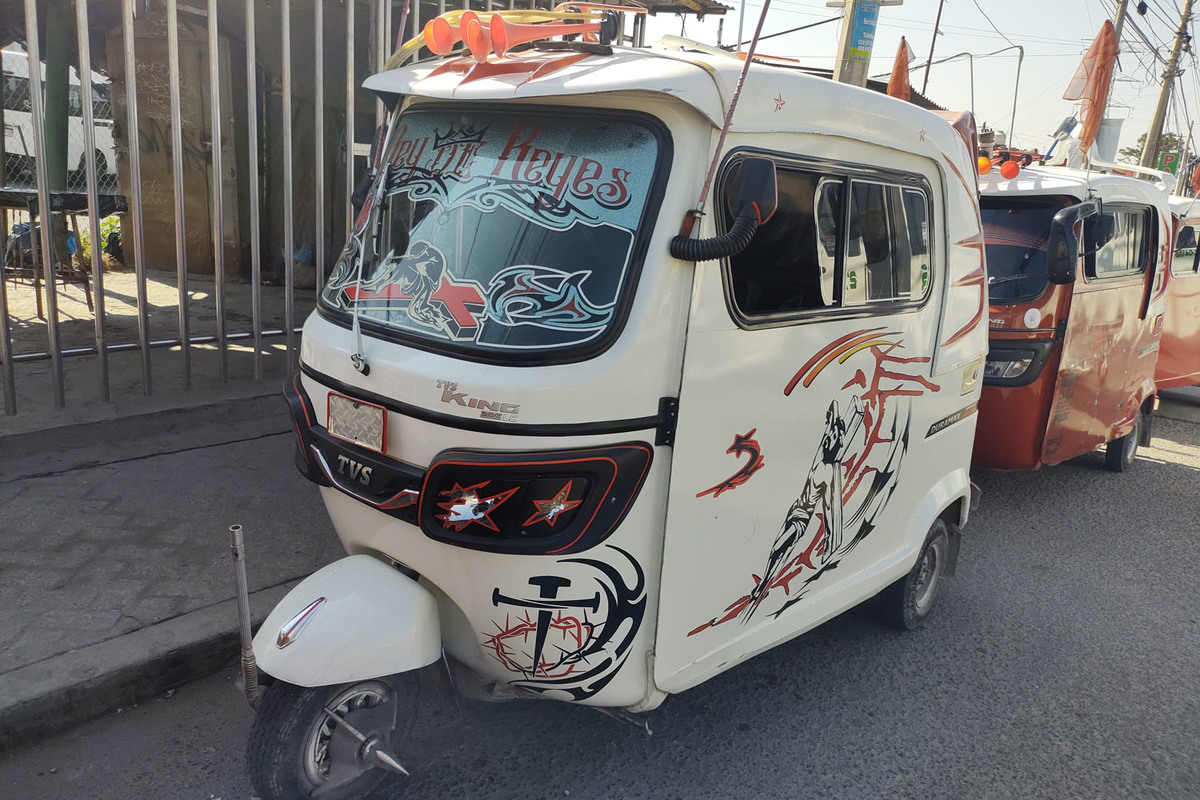 Grupo de mototaxis "Unión Juquilita" | Jesús Zavala