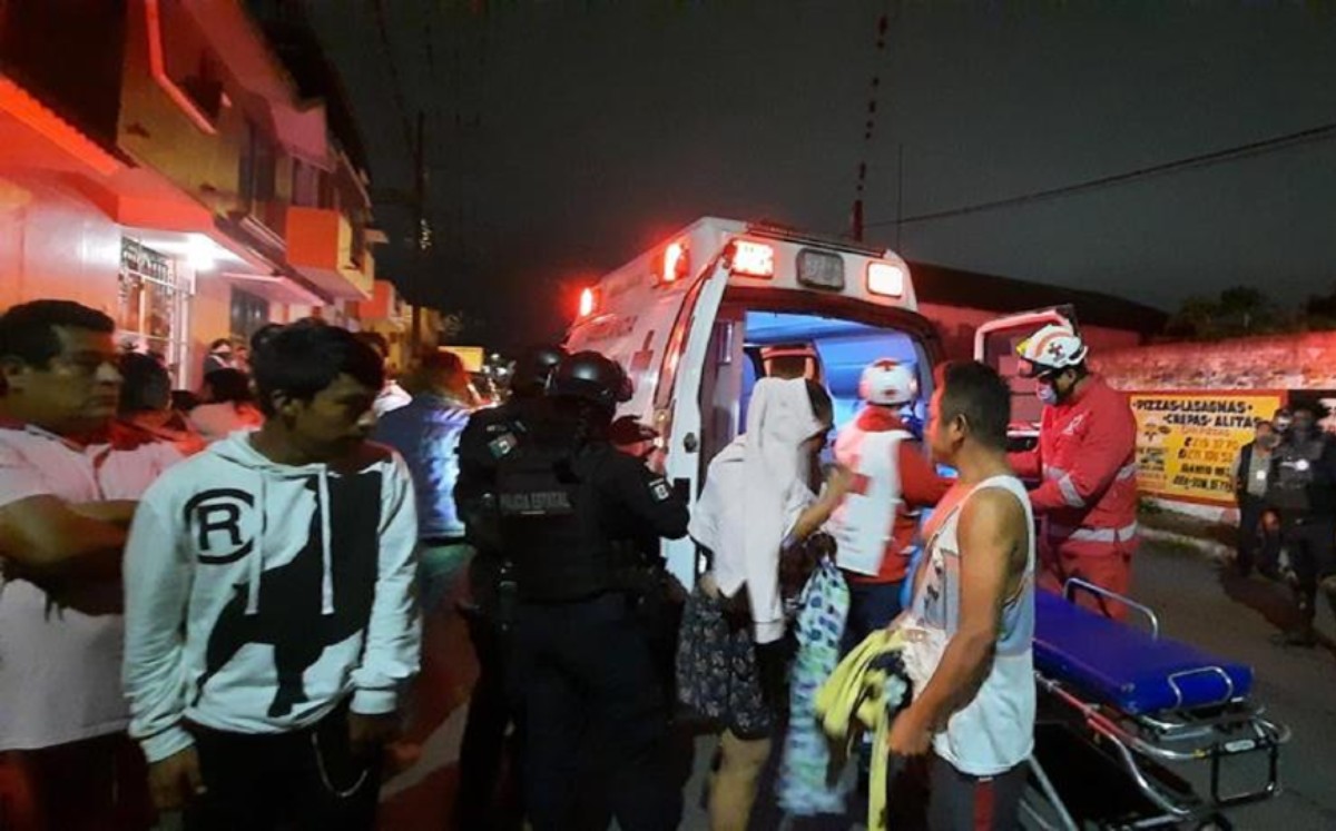 Las personas que resultaron  heridas fueron trasladas a hospitales. (Especial)
