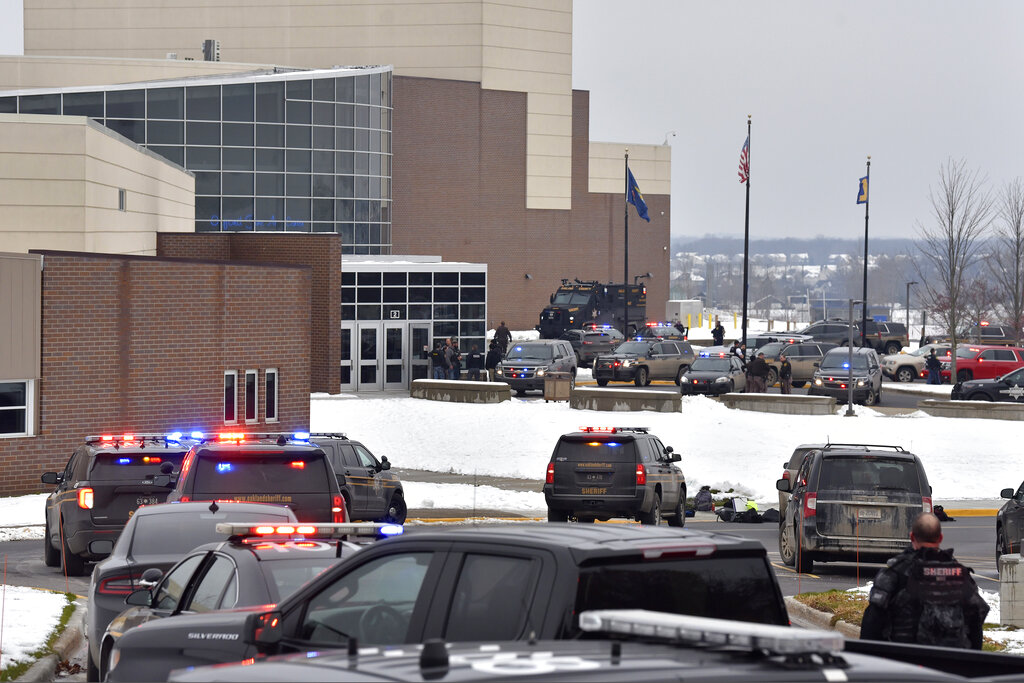 El tiroteo se registró en Oxford High School. | AP