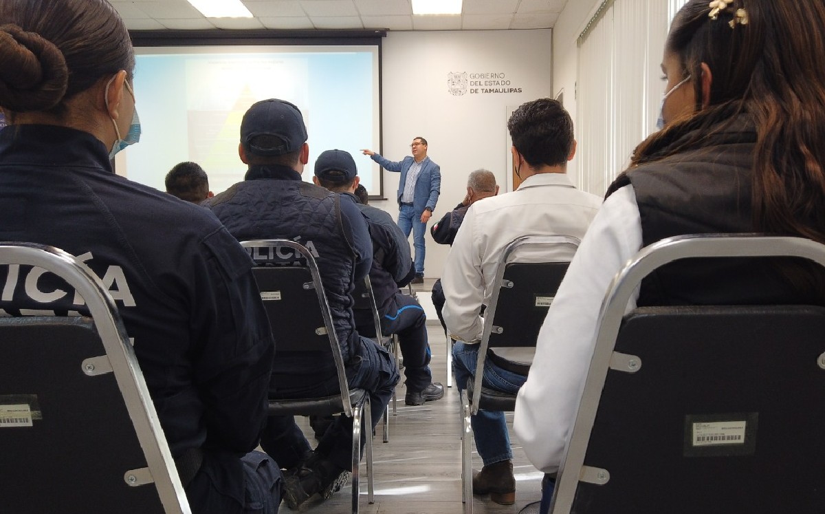 Policías tamaulipecos reciben pláticas para erradicar la violencia contra las mujeres