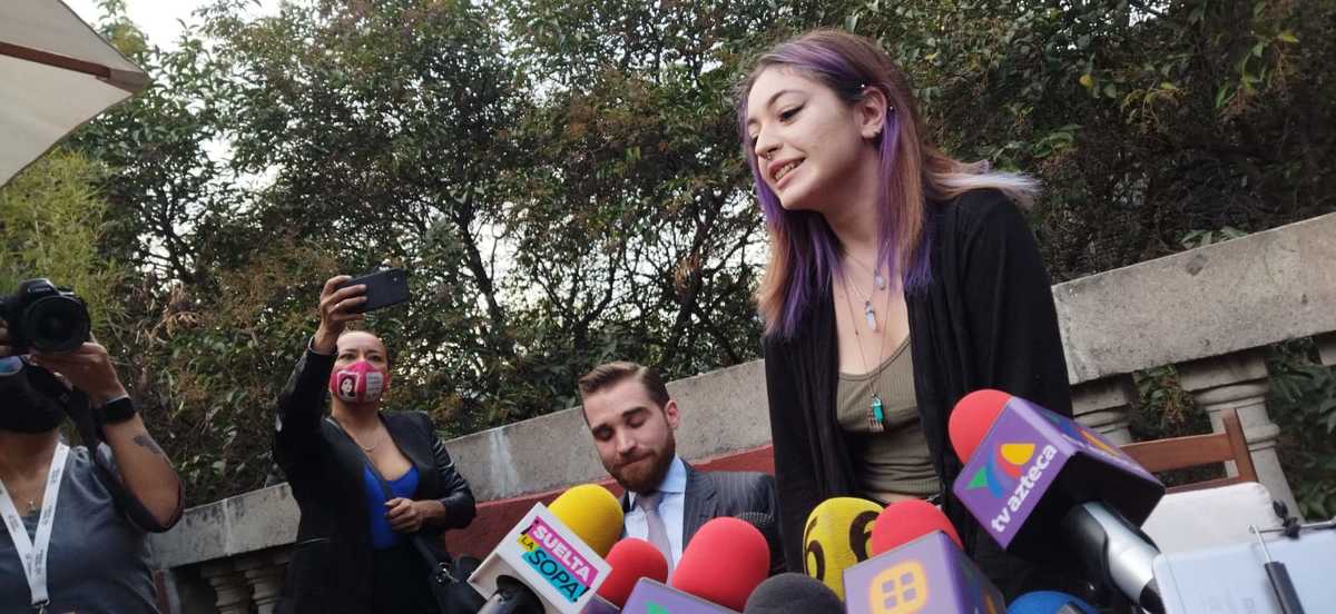 Rueda de prensa de Ainara Sánchez sobre liberación de YosStop. / Iván Ramírez