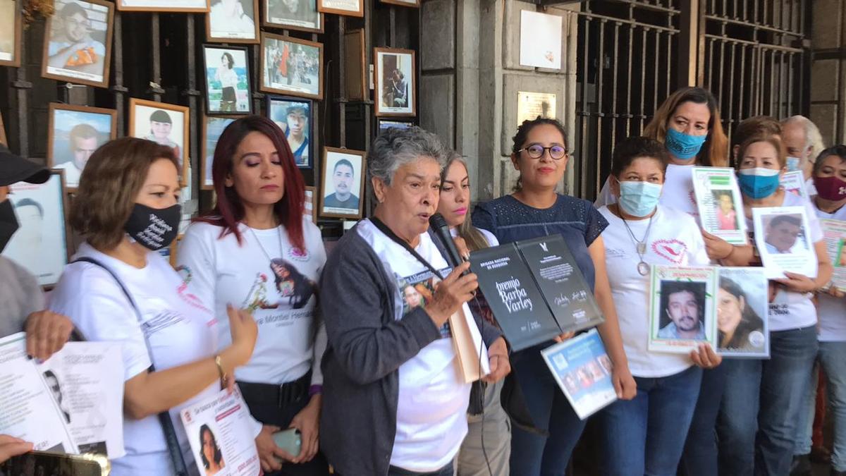 Los colectivos denunciaron que las autoridades federales los abandonaron. (David Monroy)