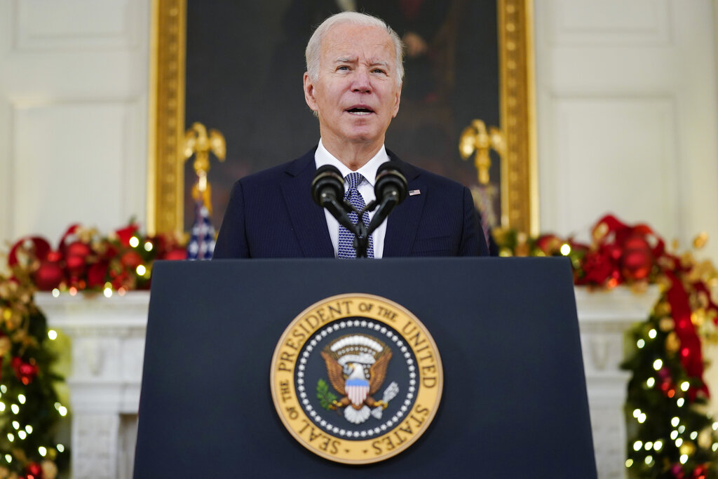 Joe Biden durante una conferencia de prensa dentro de la Casa Blanca. (AP)