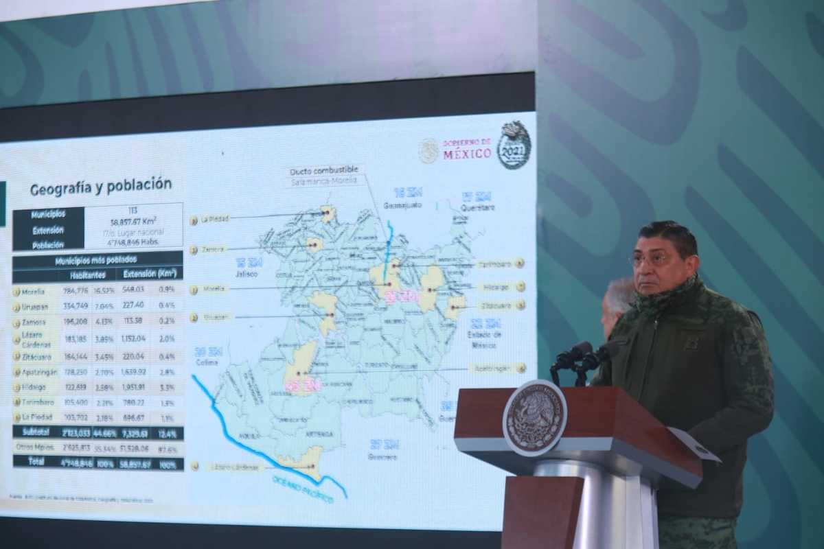 Luis Cresencio Sandoval informó sobre la situación de seguridad en Michoacán durante La Mañanera. (Juan Carlos Bautista)