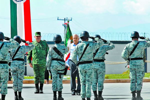 Encabezó la entrega de un cuartel para la Guardia Nacional en Zitácuaro. Juan Carlos Bautista