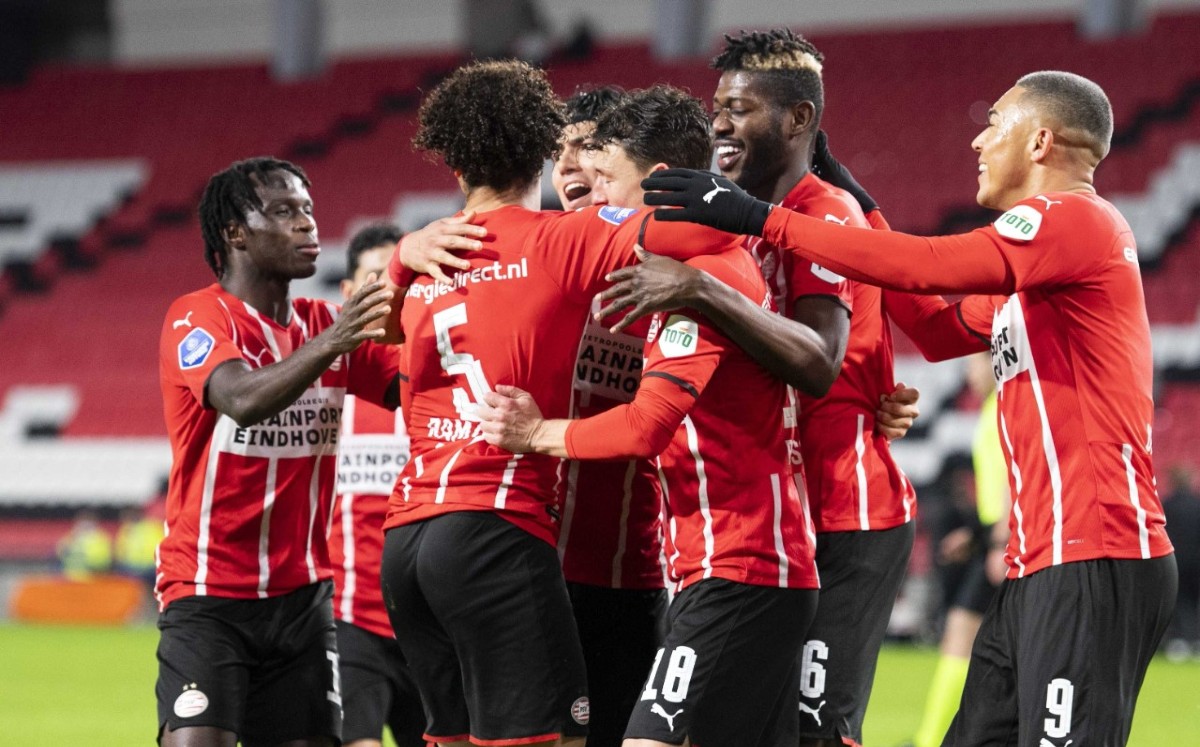 Erick Gutiérrez aparece con asistencia en la goleada del PSV ante Utrecht en Eredivisie (PSV Eindhoven)
