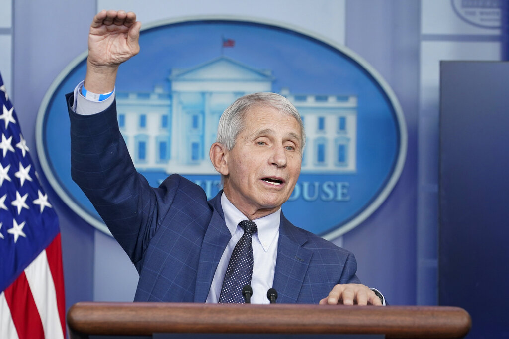 Anthony Fauci, principal asesor médico del presidente Joe Biden sobre el covid-19. (AP)