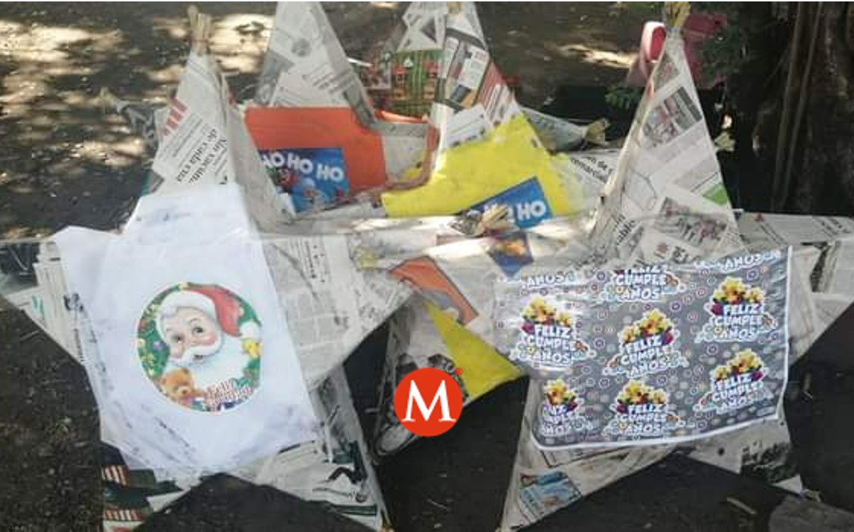 Las piñatas de la Morelos en Tampico. (Noel Vergara)