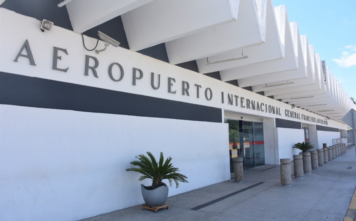 Entrada al Aeropuerto Internacional de Tampico, Tamaulipas.