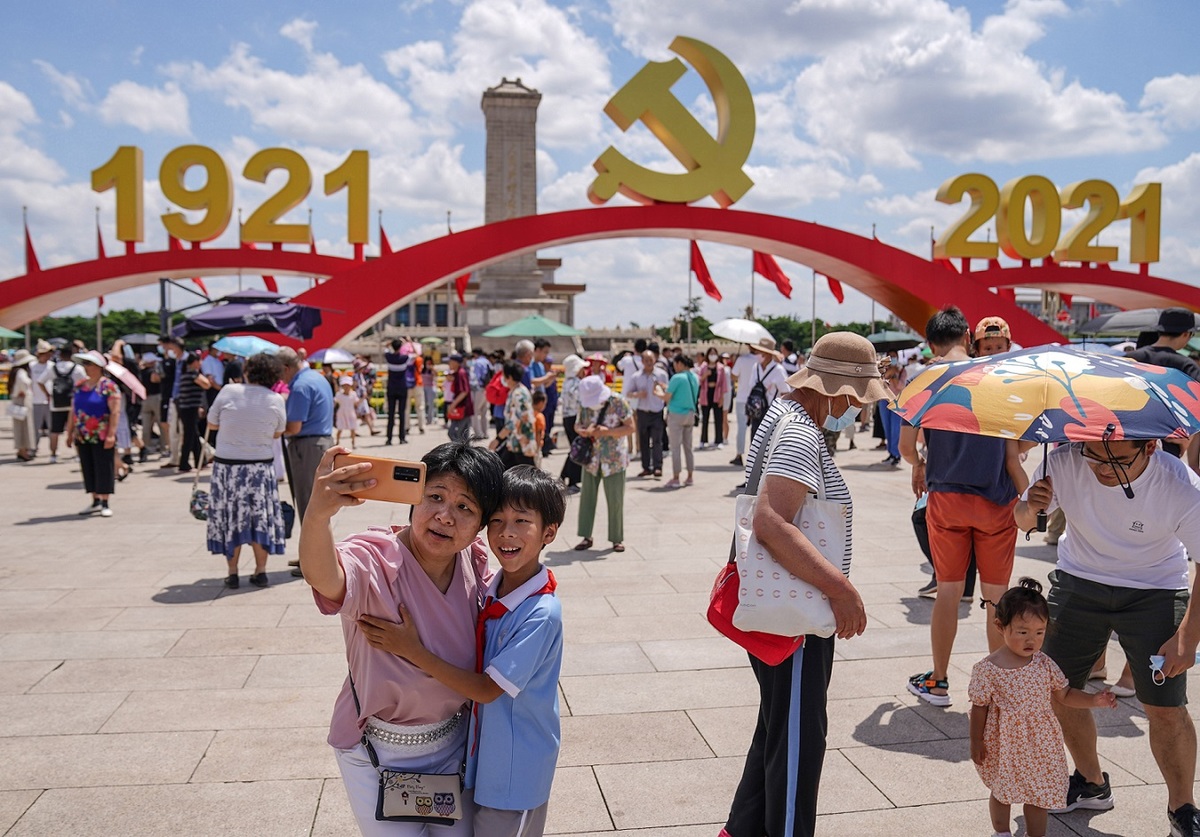 A la conmemoración asistieron miles de habitantes de China. (Xinhua)