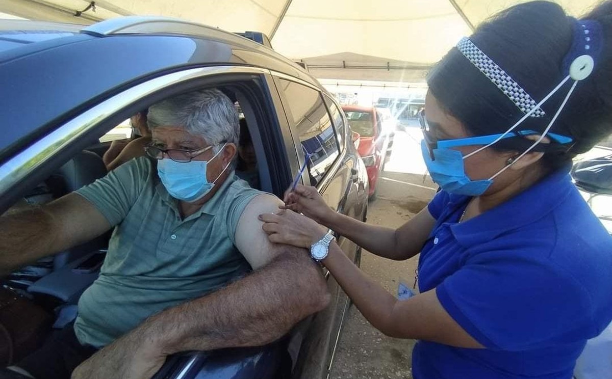 Vacunación contra covid-19 en adultos mayores de Tamaulipas.
