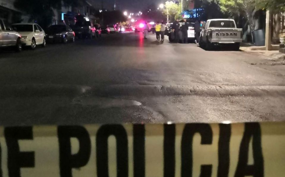 Asesinan a hombre a balazos en Santa Catarina, Nuevo León. Foto: Israel Santacruz.