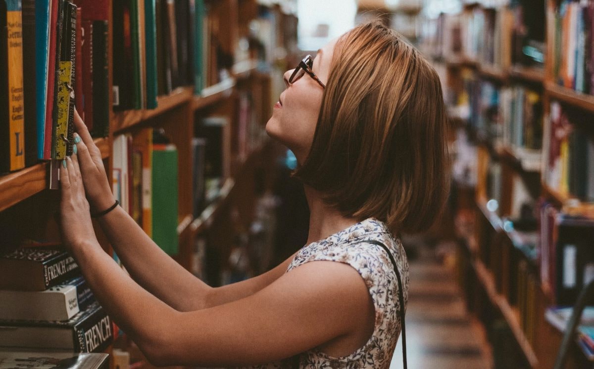 Si un estudiante reprueba un examen, podrá hacerlo nuevamente para aprobar el curso en California. (Foto/Unsplash)