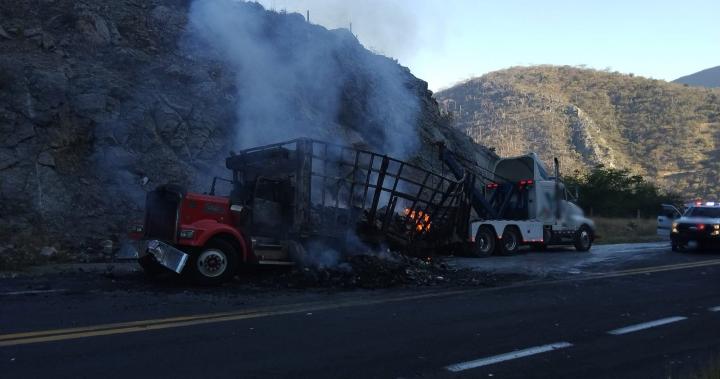 La unidad quedó calcinada. | Óscar Rodríguez