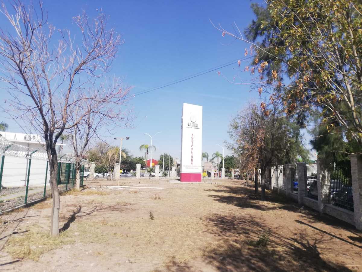 Así se encuentra en donde antes era SADER y ahora  se ubica una sucursal del Banco del Bienestar sin operar.| Notivox Digital