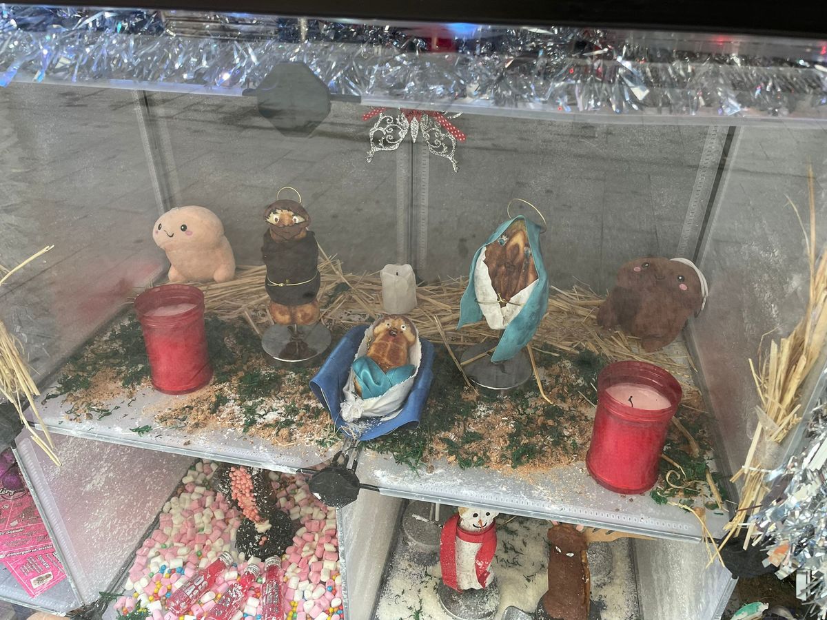 La verguería crea waffles con figuras de genitales. | Foto: Compartida en Twitter por cuenta @Nomentiendas