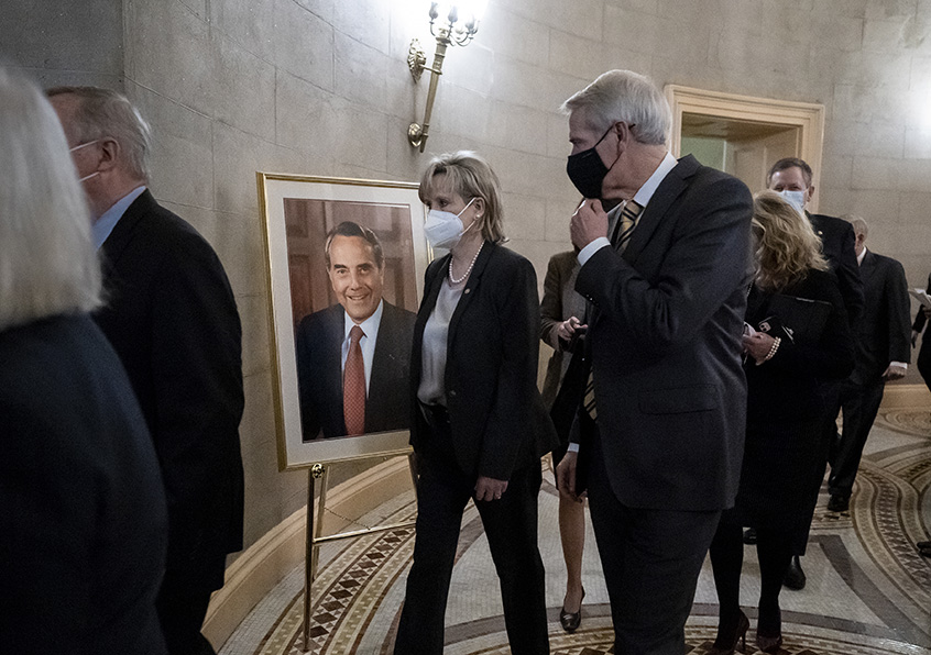 Bod Dole, héroe de la segunda guerra mundial y candidato a la Presidencia de Estados Unidos, falleció el domingo a los 98 años. | AP