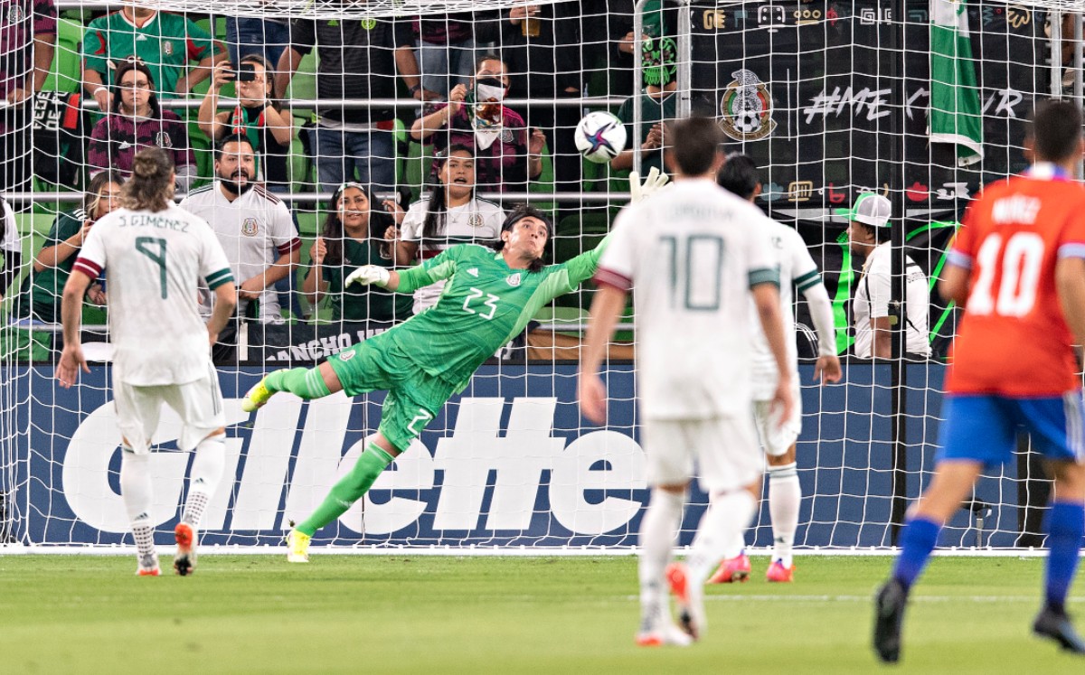 Así fue debut del portero y capitán de Santos Laguna, Carlos Acevedo. (@miseleccionmxEN)