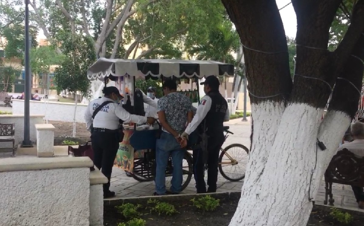 Detienen a hombre por robar cableado de adornos navideños en Tamaulipas. (Especial)