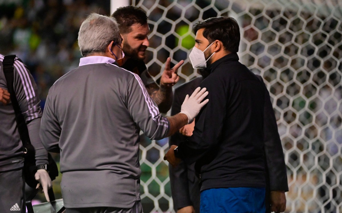 Miguel Herrera revela detalles sobre gritos de Gignac a neurocirujano (Imago7)