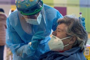 Sexta ola de coronavirus en España. | EFE