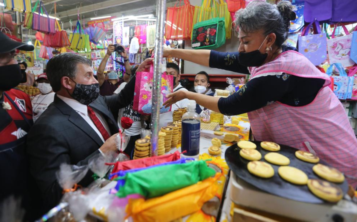 Sheffield Padilla agregó que mensualmente la dependencia que dirige monitorea el precio de más de 10 mil productos. Foto: Jorge Carballo