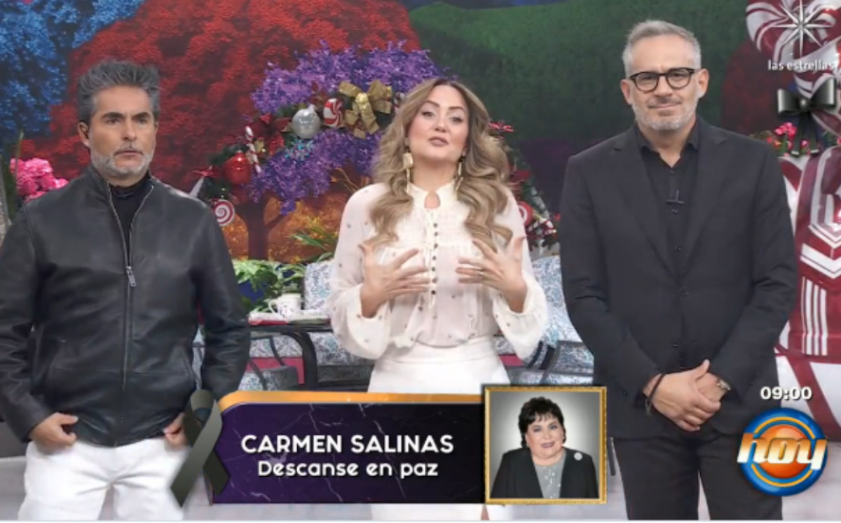 En programa Hoy de Televisa dan el último adiós a Carmen Salinas; así le rinden un homenaje. |Especial