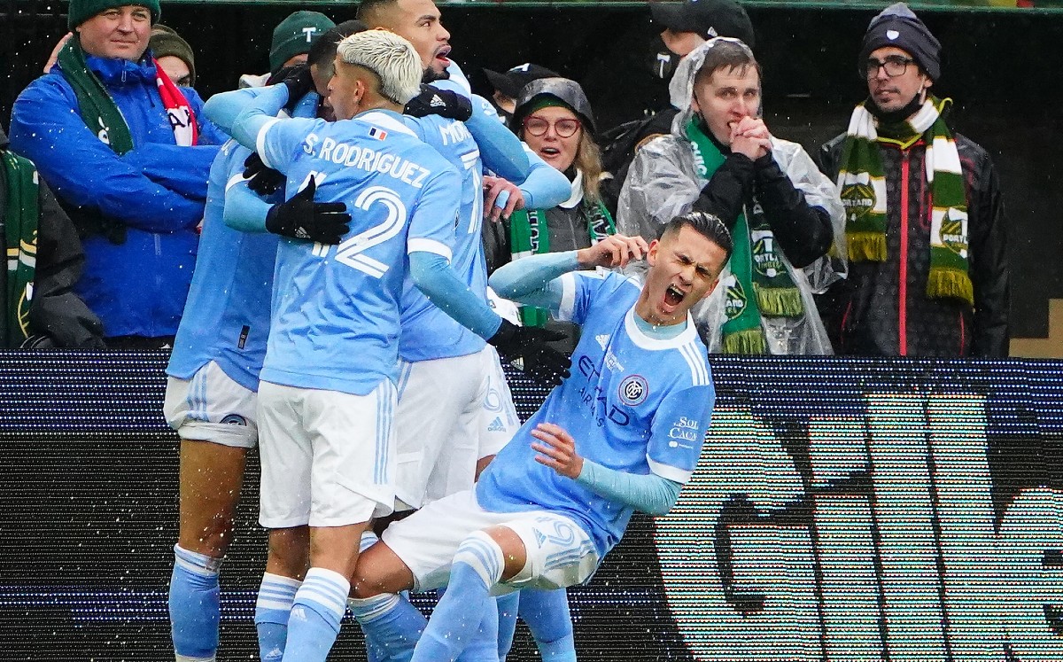 Jugador del New York City es agredido por aficionado del Portland en final de la MLS (Reuters)