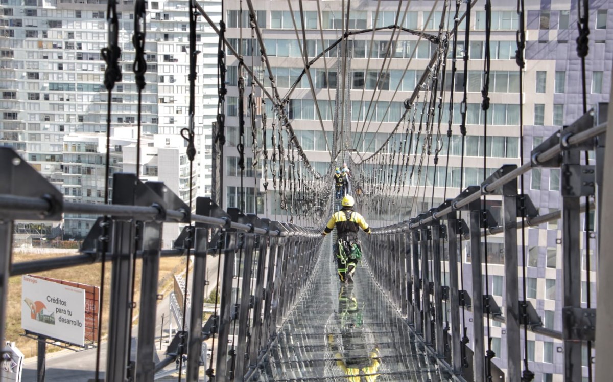 Popocatépetl Sky Bridge', puente de cristal más grande de Latinoamérica | Melanie Torres