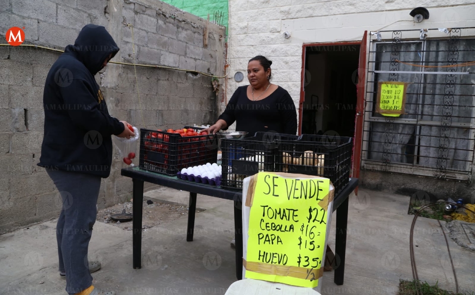 Amas de casa emprenden durante crisis económica (Yázmin Sánchez)