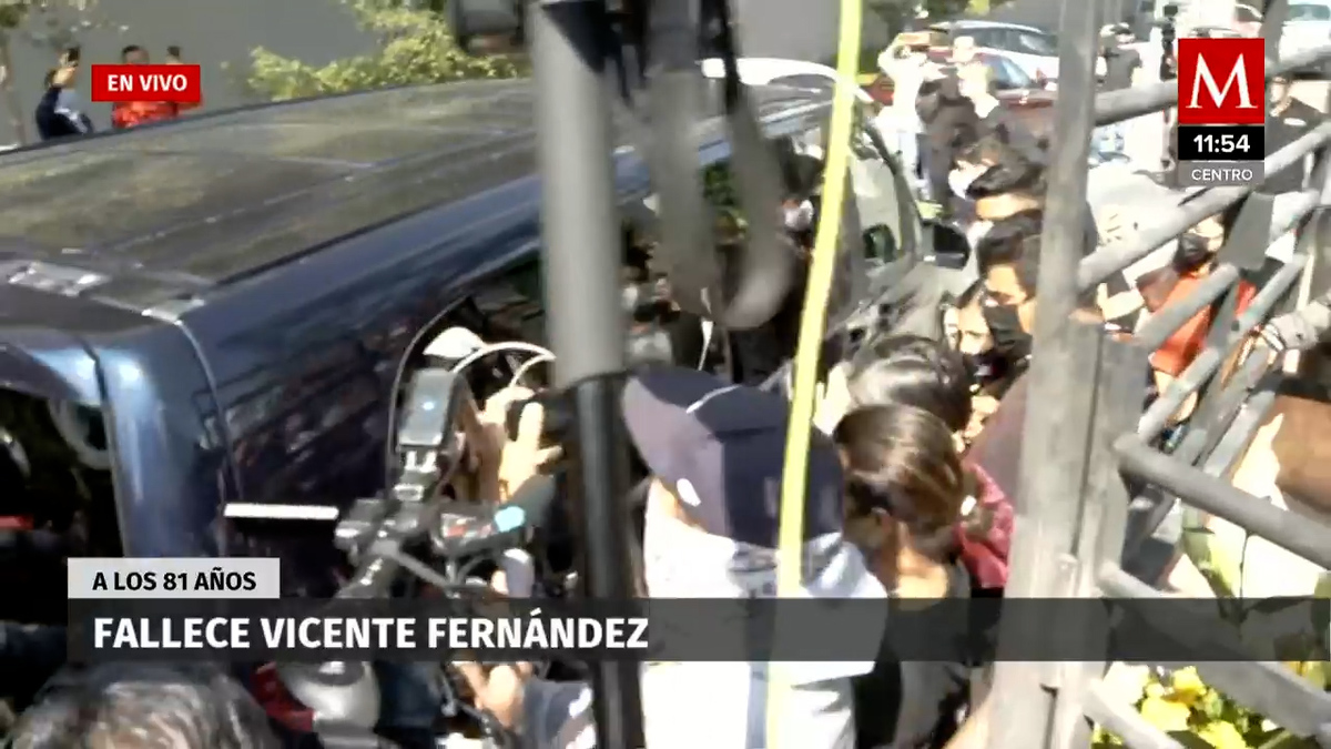 Sale cuerpo de Vicente Fernández hacia el rancho “Los 3 potrillos”