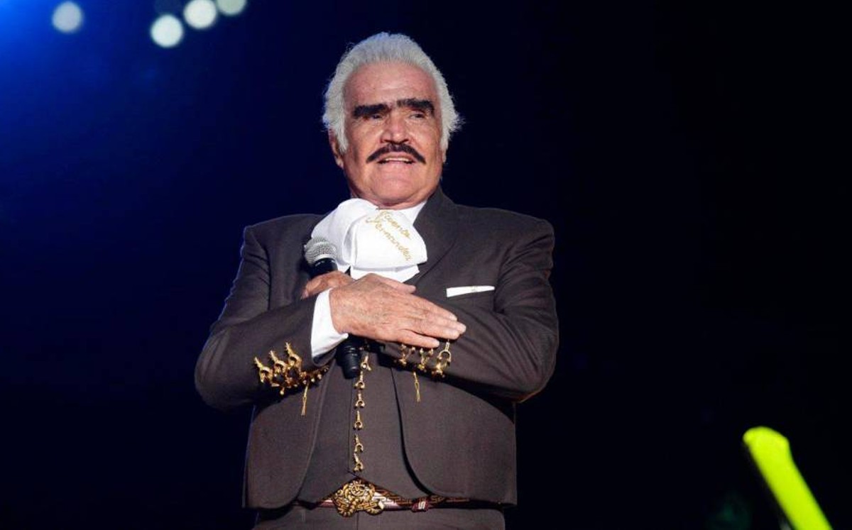 Vicente Fernández y el día que 'cantó' en un partido de los Dodgers (EFE)