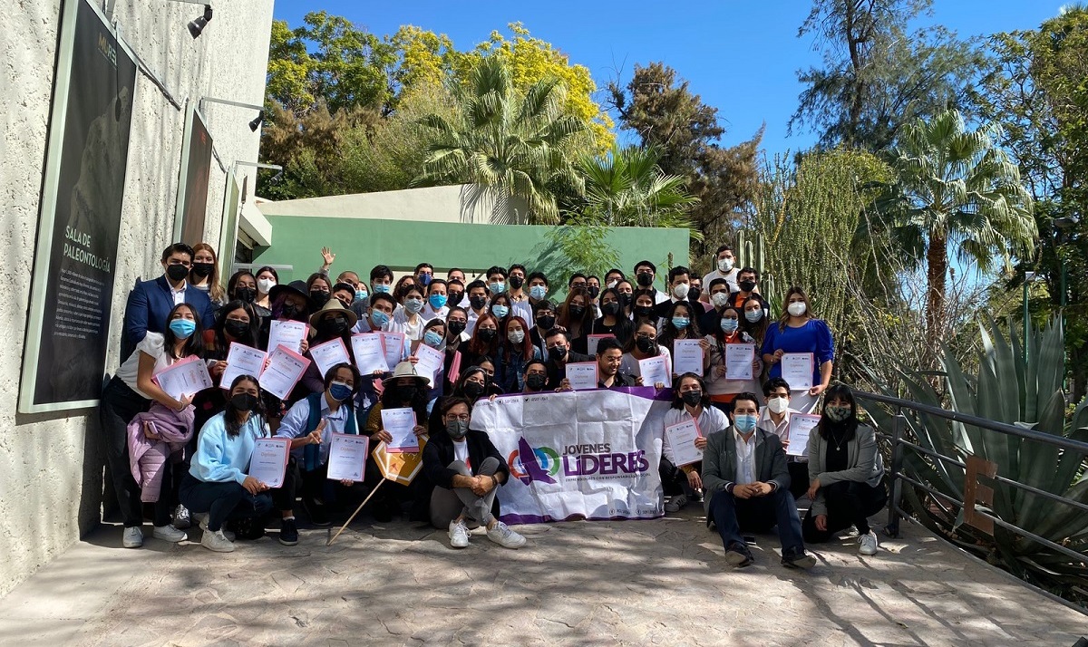 Integrantes de la generación 13 de Jóvenes Líderes. (cortesía)