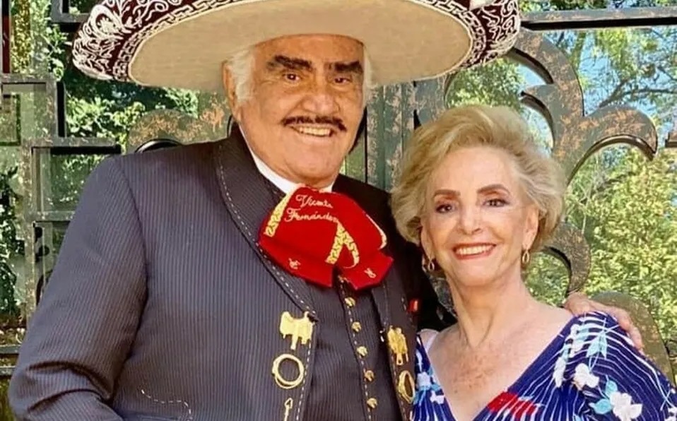 Ella es María del Refugio Abarca, ‘doña Cuquita’, la viuda de Vicente Fernández