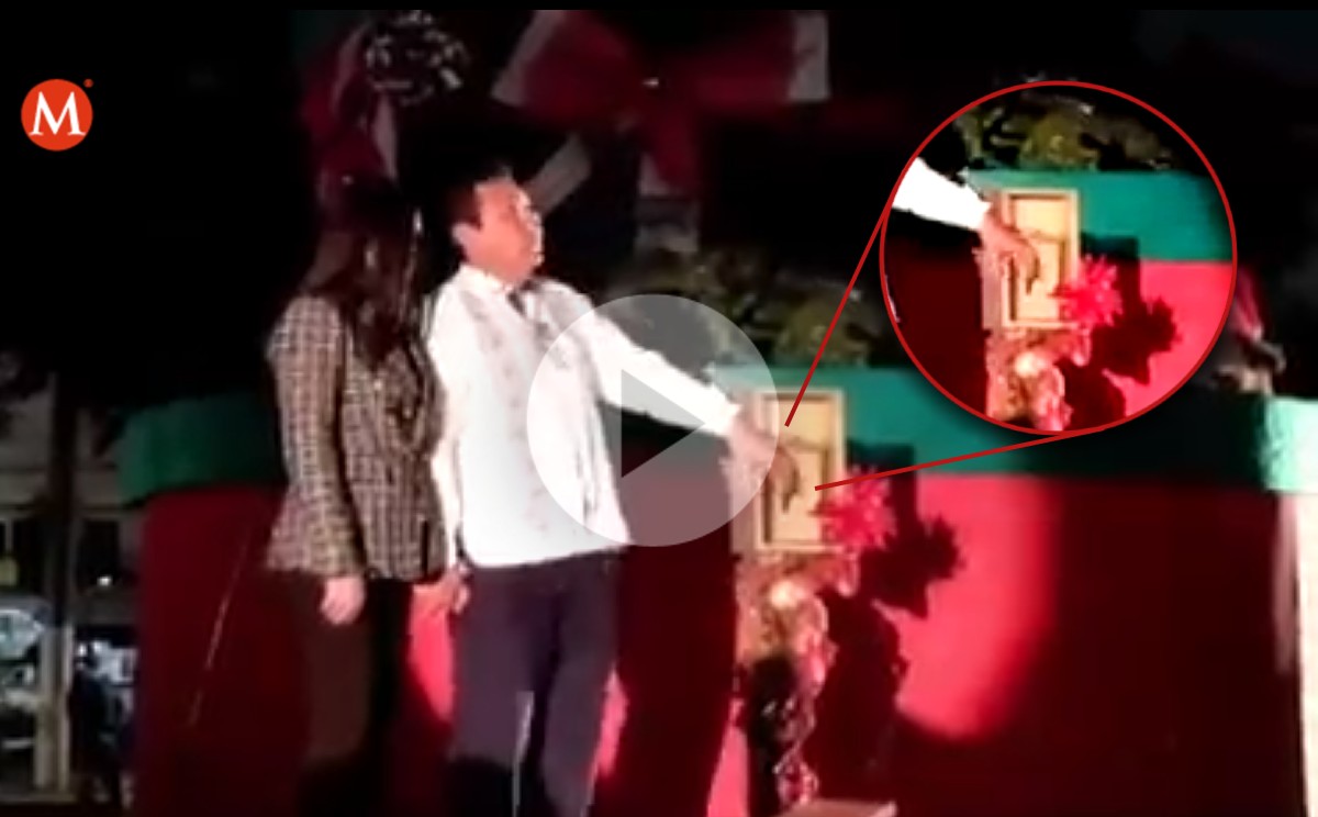 Alcalde de Matamoros se “electrocuta” al encender árbol de navidad