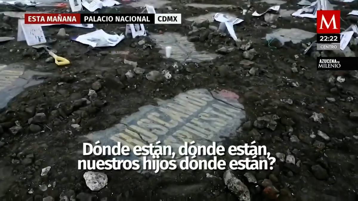 Colectivos de GTO recrean fosas clandestinas frente a Palacio Nacional