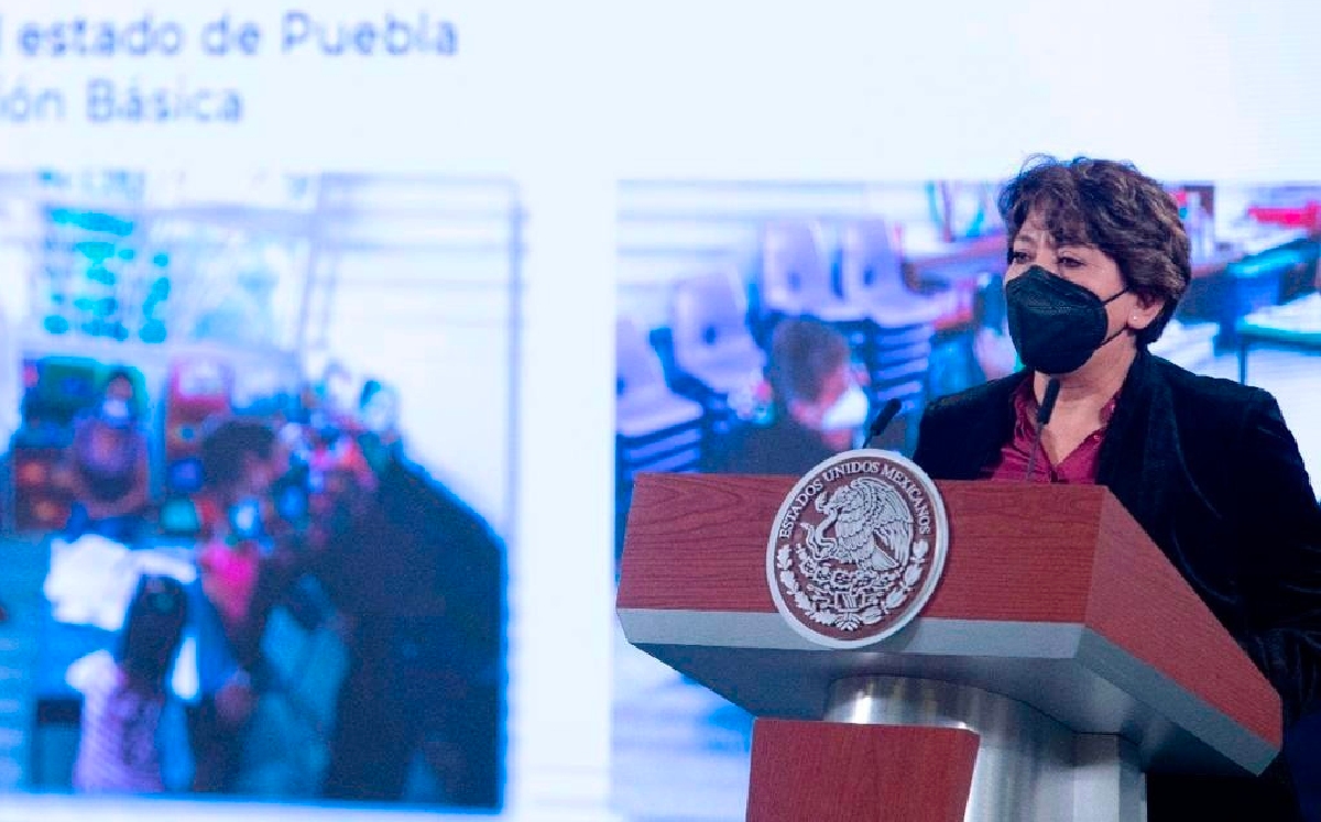 Gómez Álvarez reconoció tanto a madres y padres de familia, alumnos y maestros por su colaboración. | Especial