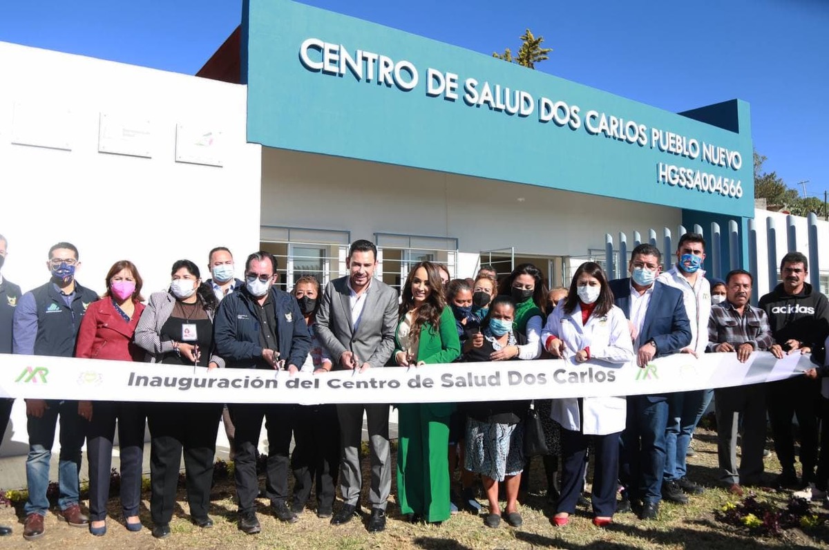 Israel Félix Inaugura Centro de Salud en la comunidad de Dos Carlos (Cortesía)