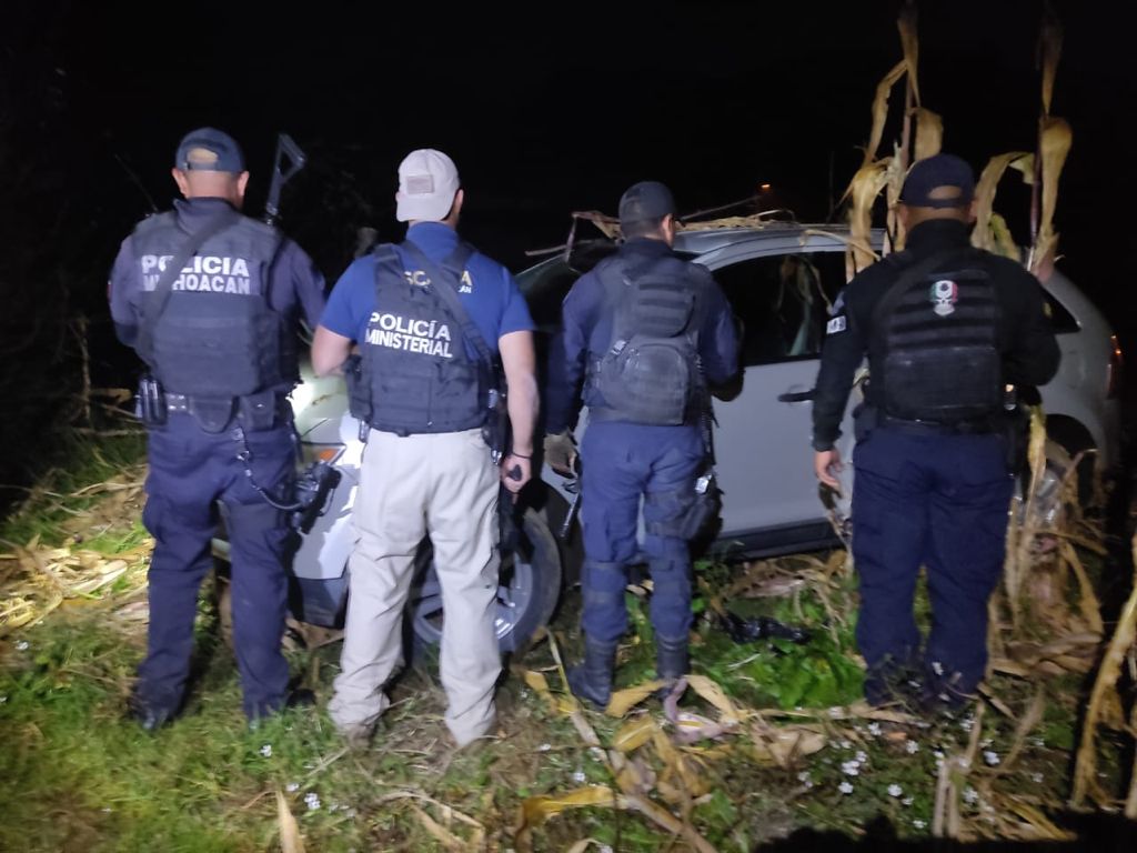 Los policías desplegaron un operativo tras el ataque y detuvieron a dos personas. (Especial)
