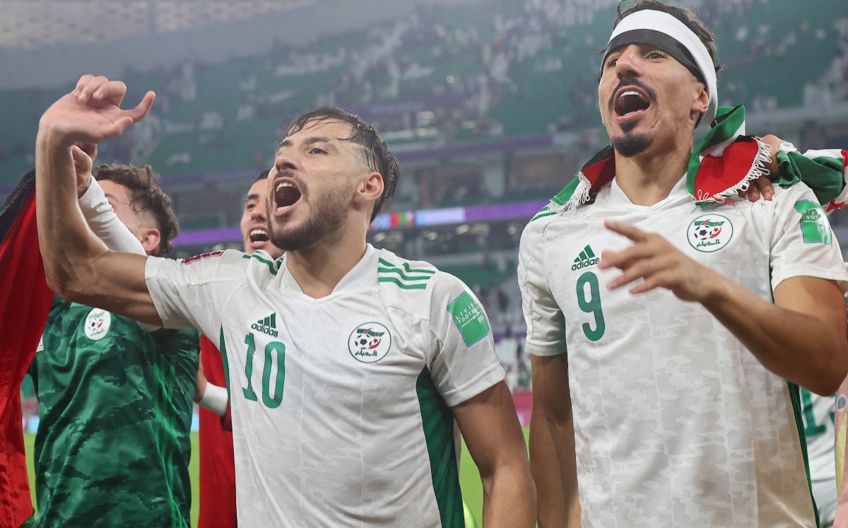 Argelia, finalista de Copa Árabe tras vencer a Qatar en el Al-Thumama (AFP)