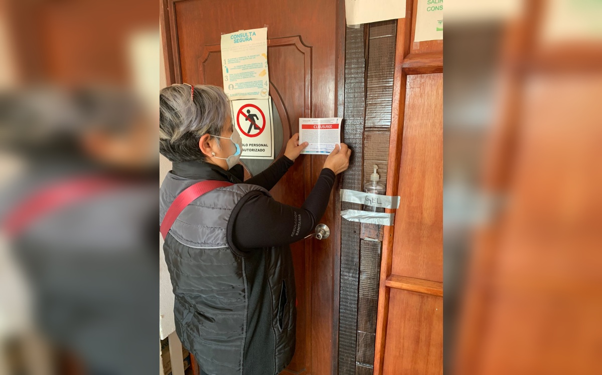 La dueña no pudo acreditar su titulo profesional. | Liberto Ureña